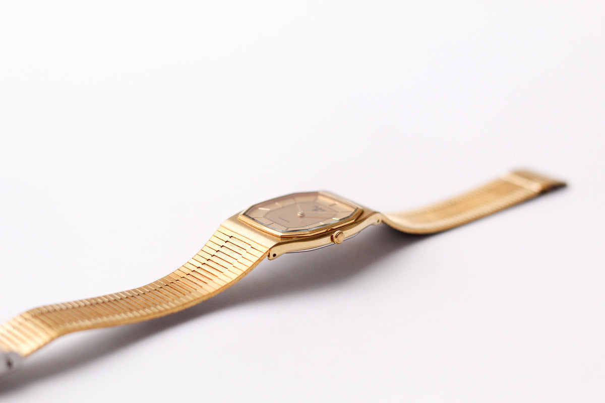1983 Pulsar Quartz Straight Grain Golden Dial Men's Wrist Watch
