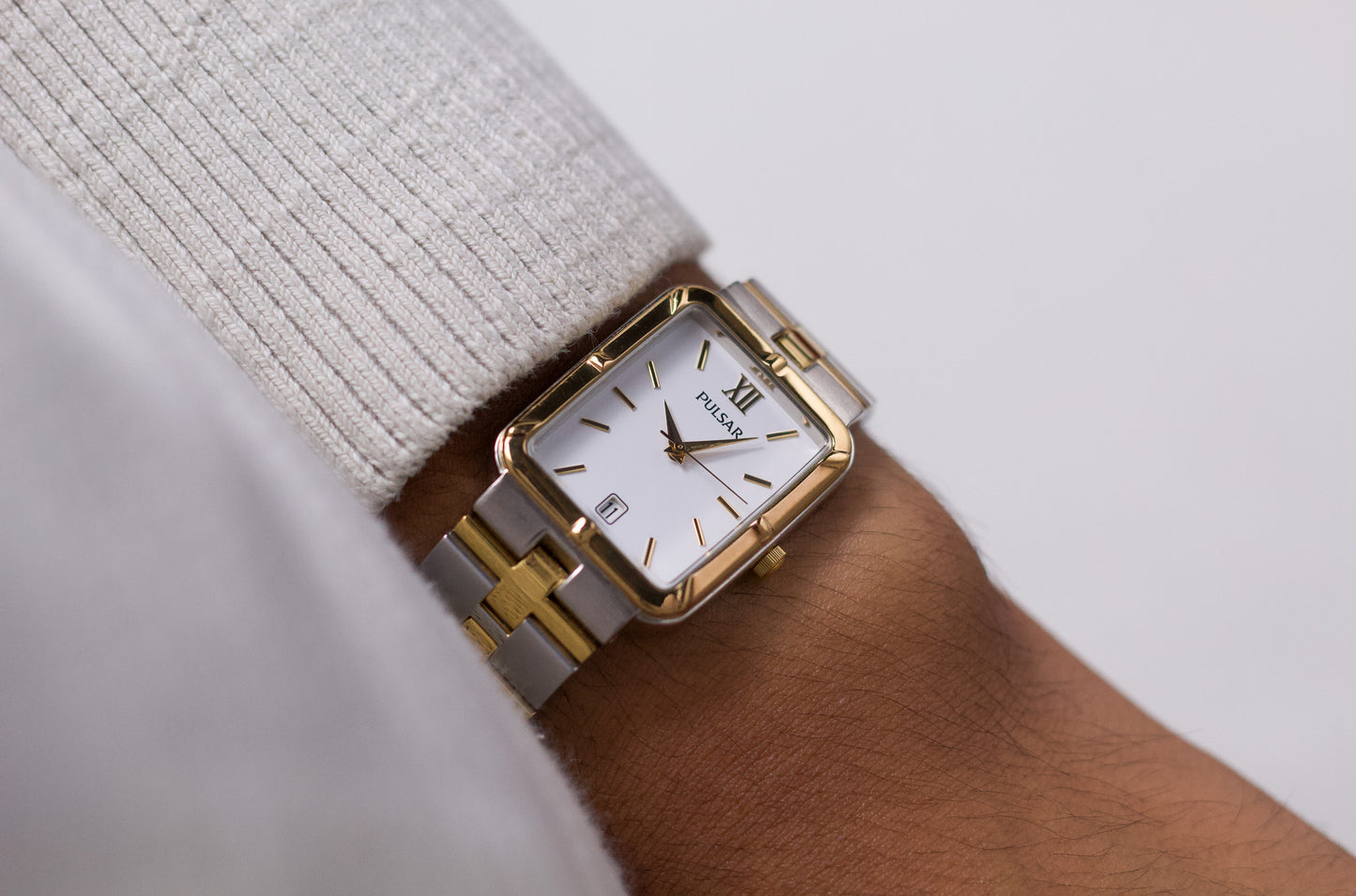 1998 Pulsar Quartz Stark White Dial Two Tone Men's Wrist-Watch W/Box