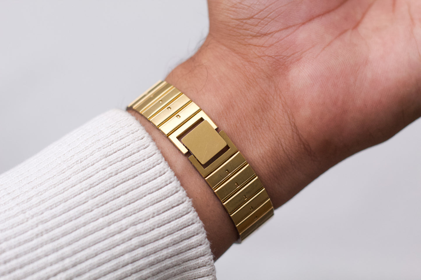 1986 Seiko Quartz 'Gem' Tank Light Golden Dial Men's Wrist-Watch