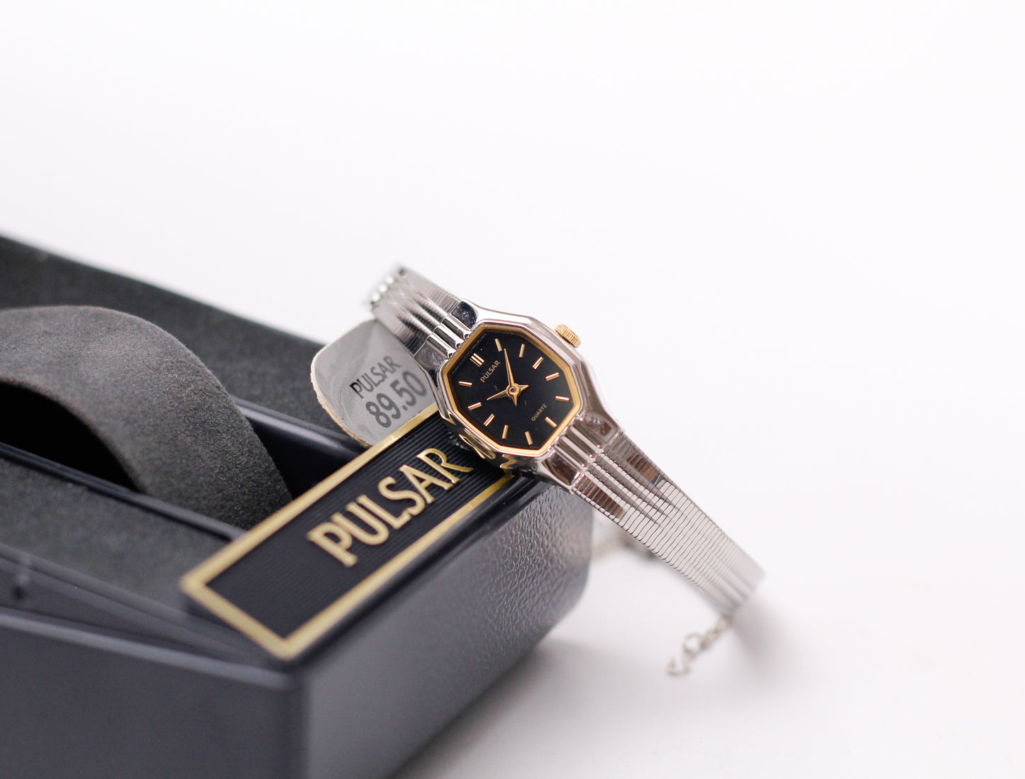[Near Mint] 1992 Pulsar Quartz Inky Black Dial Ladies' Wrist-Watch W/Box & Papers