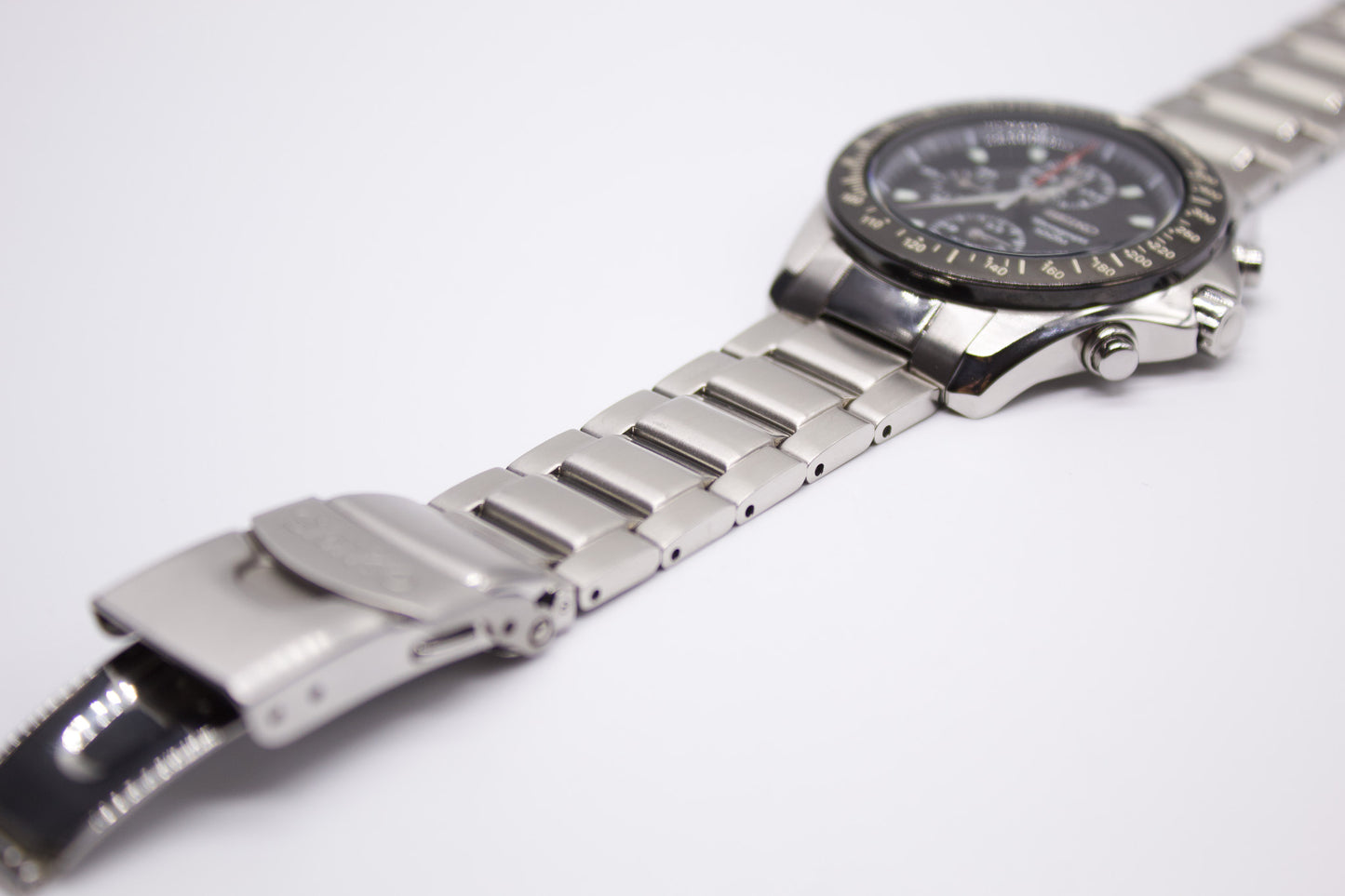 2008 Seiko Quartz Chronograph-Alarm Inky Black Dial Men's Wrist-Watch