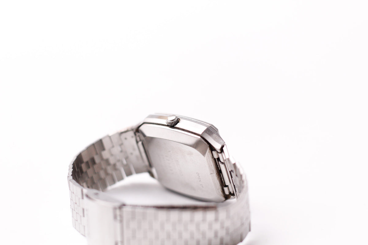 1976 Seiko Quartz Frosted Chocolate Dial Men's Wrist-Watch