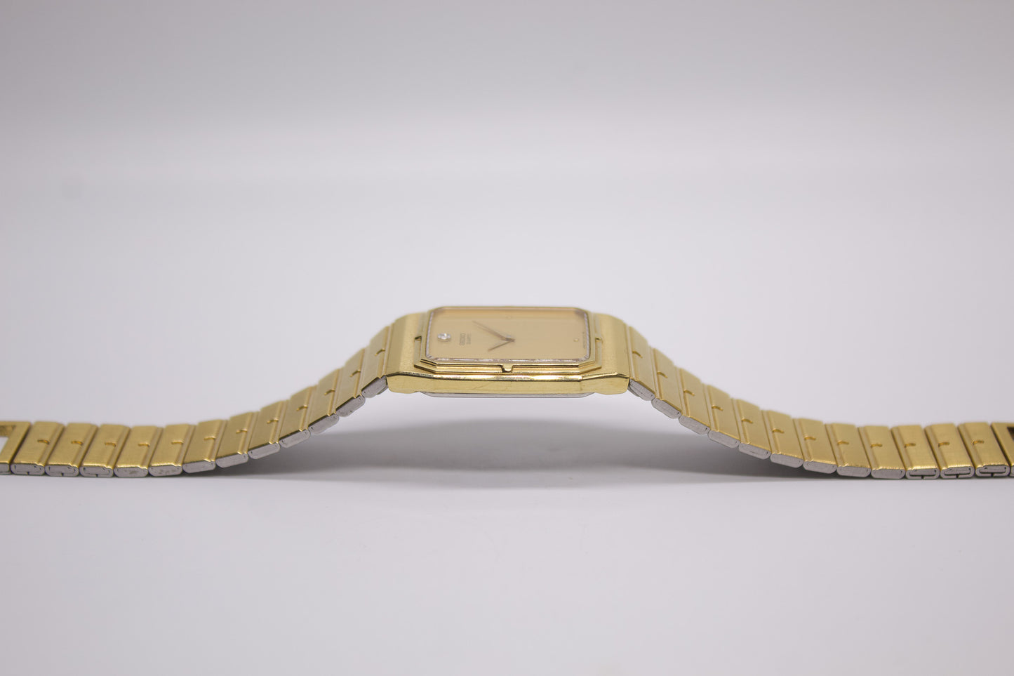 1986 Seiko Quartz 'Gem' Tank Light Golden Dial Men's Wrist-Watch