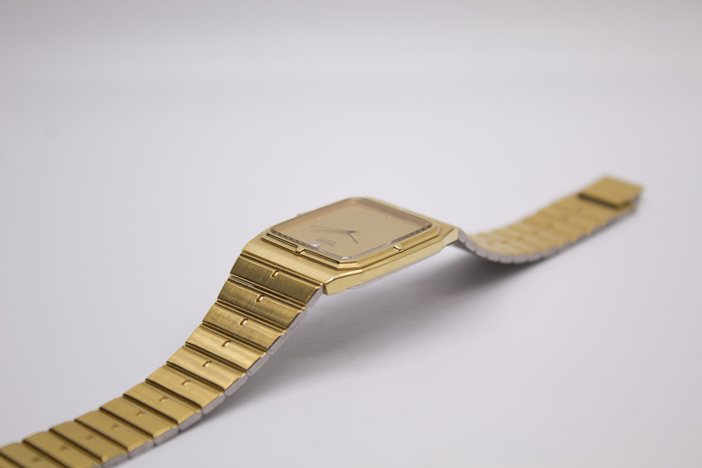 1986 Seiko Quartz 'Gem' Tank Light Golden Dial Men's Wrist-Watch