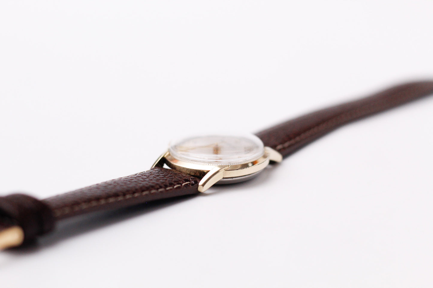 [Serviced] 1960s Longines-Wittnauer Automatic Champagne Sunburst Dial Men's Wrist-Watch