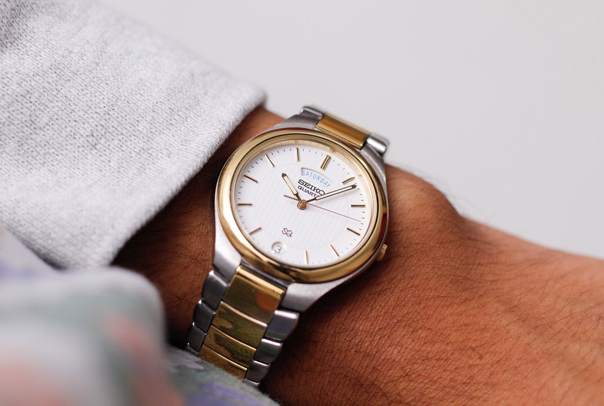 2001 Seiko SQ Quartz Pinstripe White Dial Two Tone Case Wrist-Watch