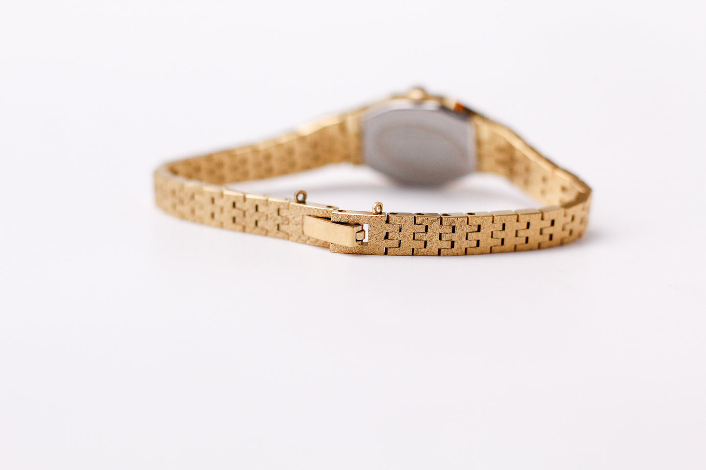 1986 Seiko Quartz Silver Straight Grain Dial Ladies' Wrist-Watch W/Box