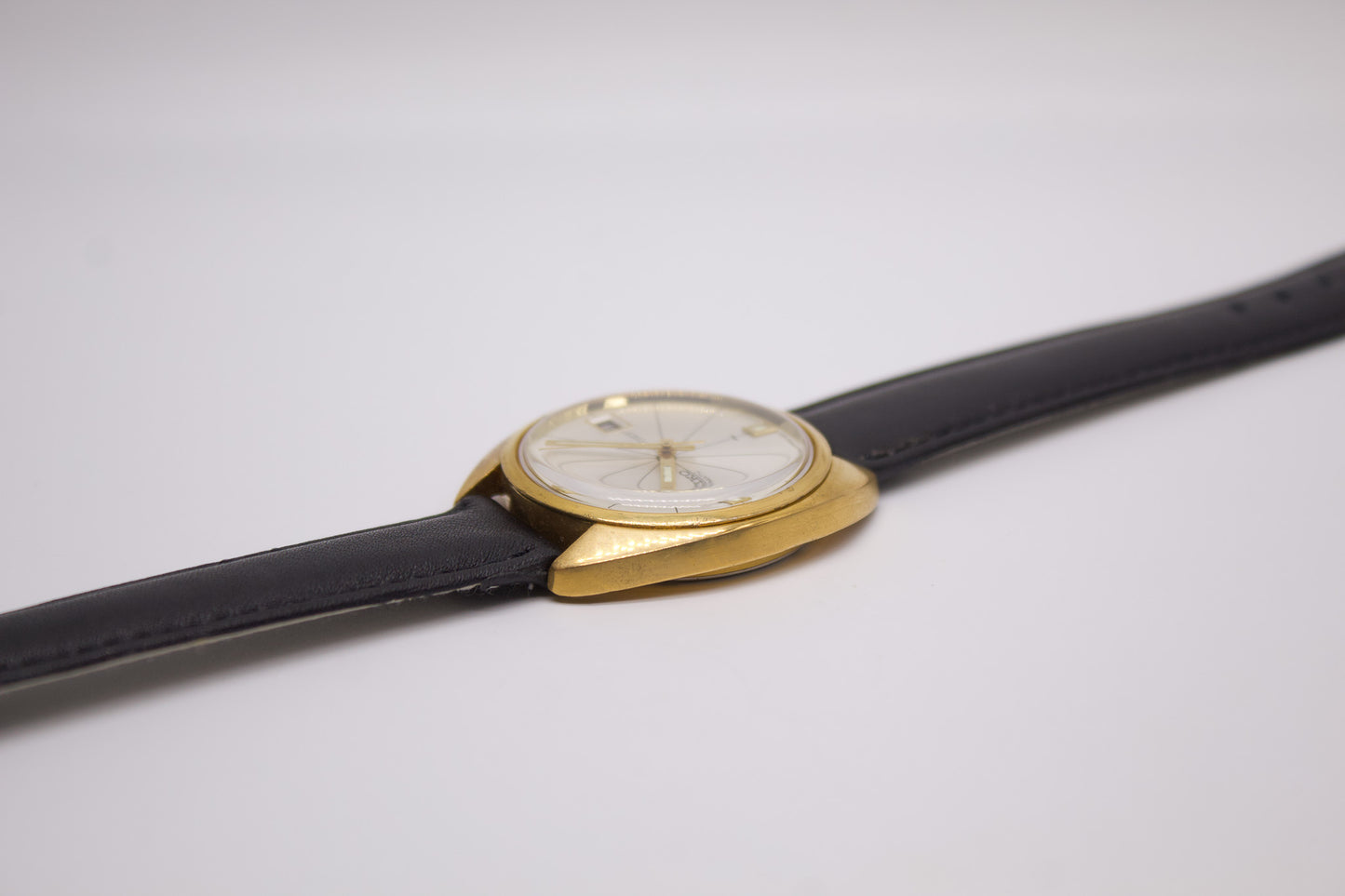 [Serviced] 1969 Seiko Automatic 'Crosshairs Silver Sunburst Dial' Men's Wrist-Watch
