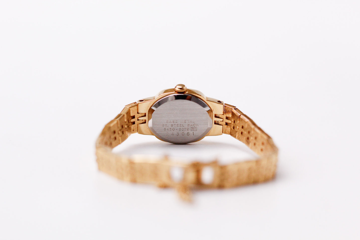 1992 Seiko Quartz Straight Grain Golden Dial Ladies' Wrist-Watch