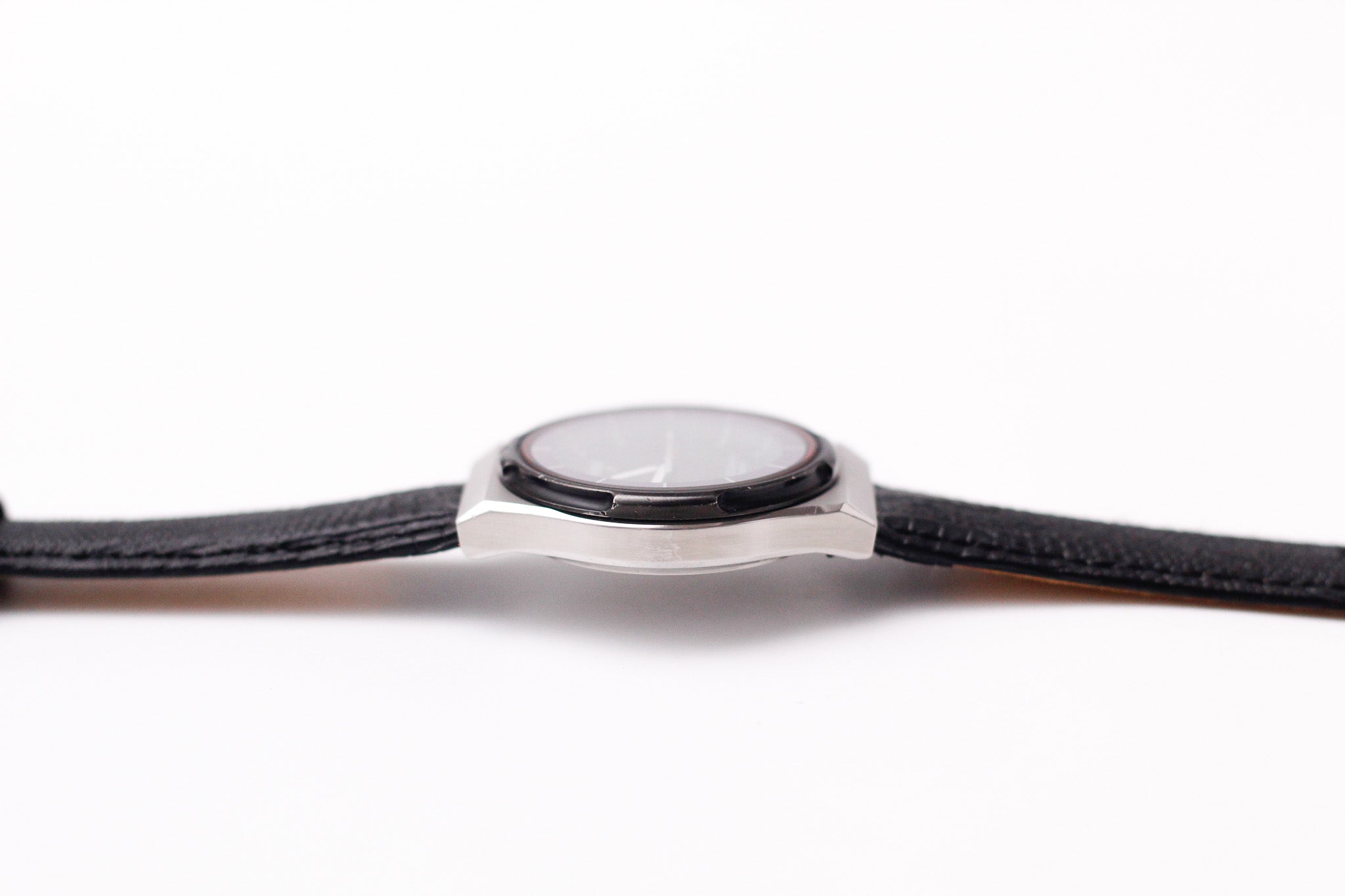 1984 Pulsar Solar-Quartz Deep Gray 'Graph' Dial Men's Wrist-Watch