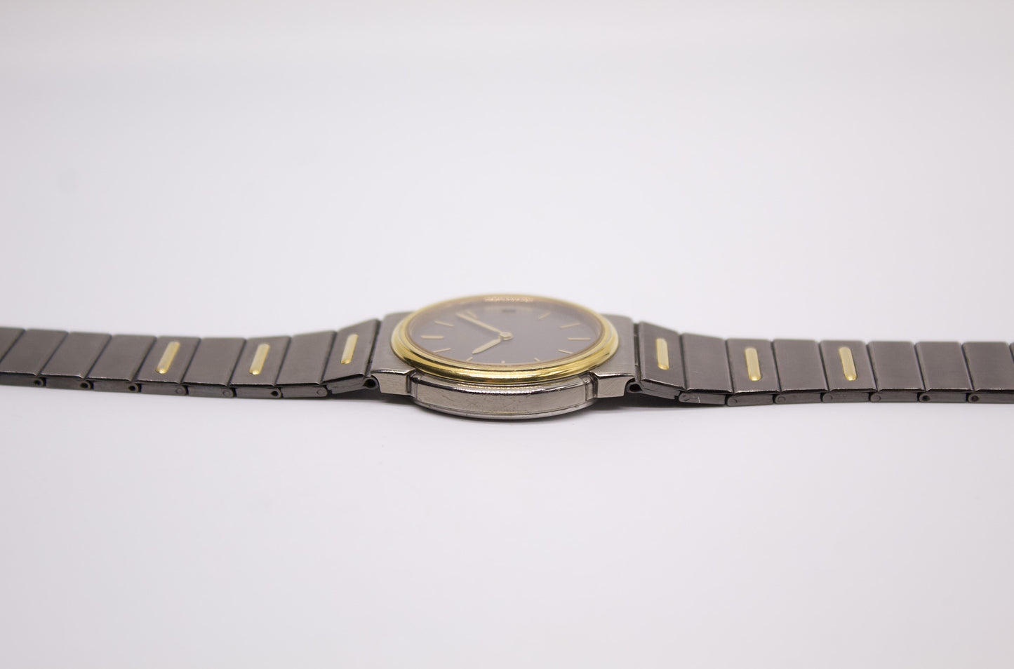 1984 Seiko Quartz Two Tone Deep Gray Dial Men's Wrist-Watch