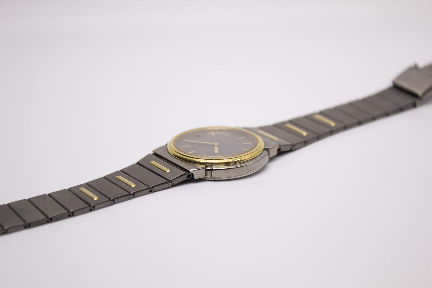 1984 Seiko Quartz Two Tone Deep Gray Dial Men's Wrist-Watch