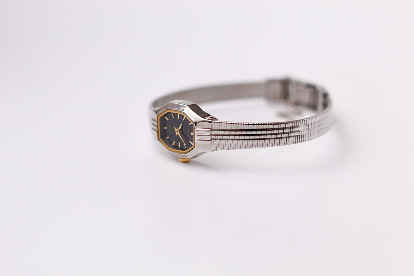 [Near Mint] 1992 Pulsar Quartz Inky Black Dial Ladies' Wrist-Watch W/Box & Papers