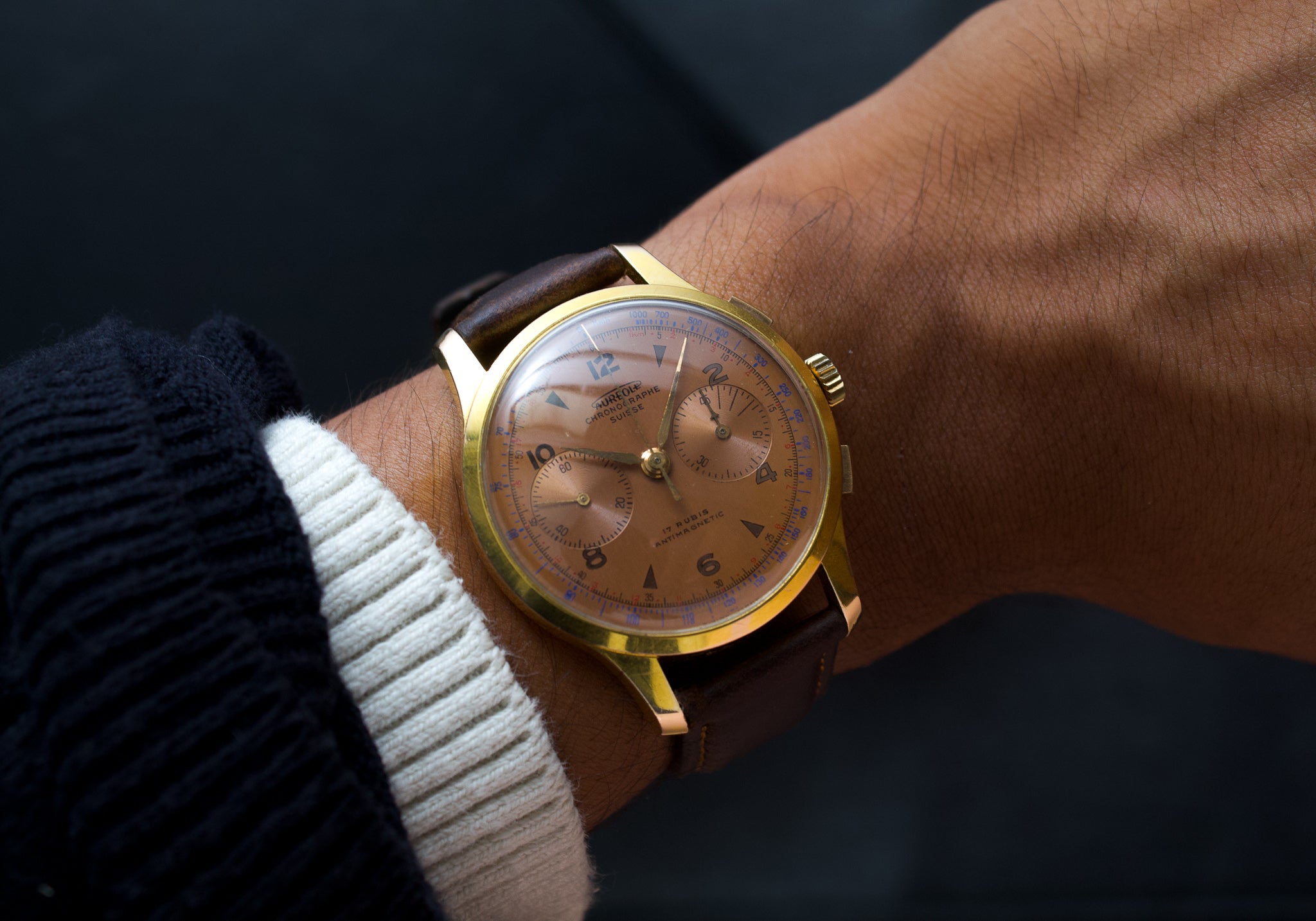Sold Out AUREOLE Linen Pattern Dial Swiss Movement Neutral Barrel Gold  Rhinestone Antique Watch - Shop 1j-studio Men's & Unisex Watches - Pinkoi