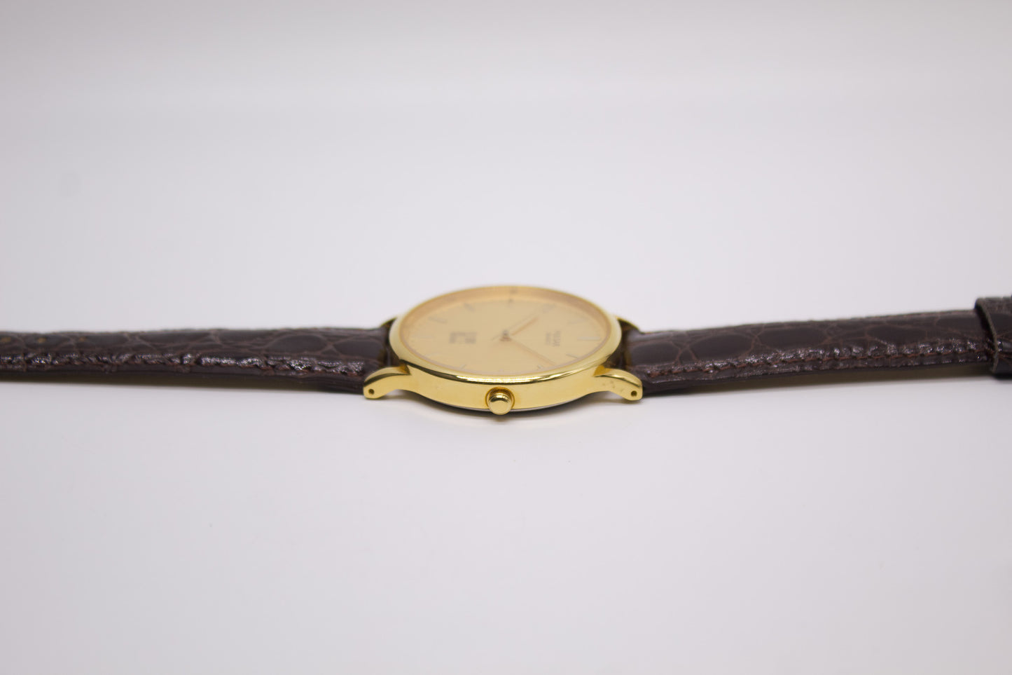 1995 Pulsar Quartz Straight Grain Golden Dial Men's Wrist-Watch W/Box