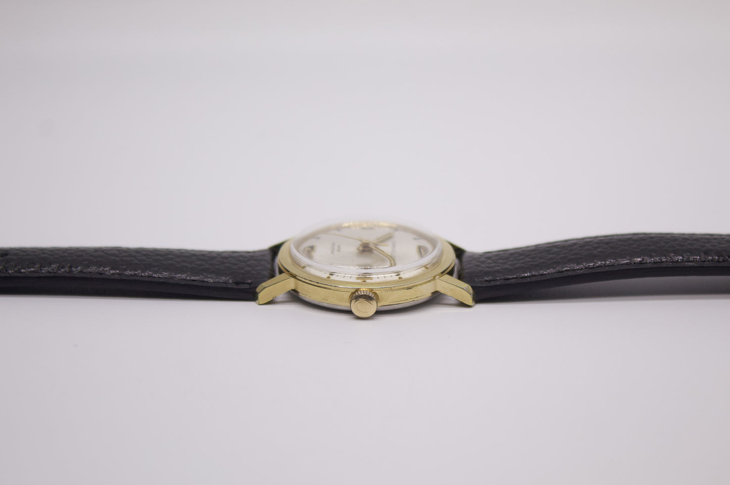 [Serviced] 1960s Caravelle Aged Silver Sunburst Dial Men's Wrist-Watch
