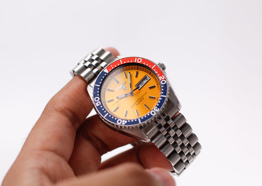 [Rare] 1980 Pulsar Quartz 'Pogue' Orange Sunburst Dial Men's Wrist-Watch