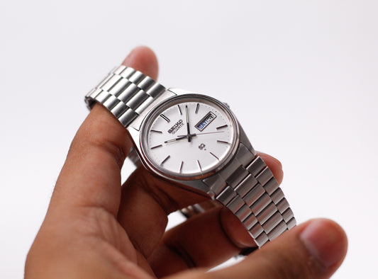 1979 Seiko SQ Straight Grain Silver Dial Men's Wrist-Watch