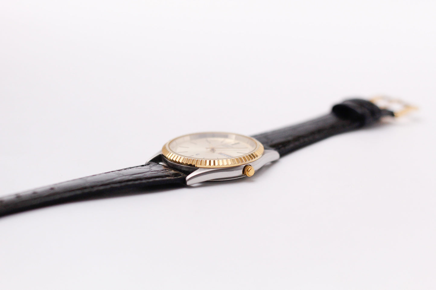 1998 Citizen Baby 'Day-Date' Champagne Sunburst Dial Two Tone Men's Wrist Watch