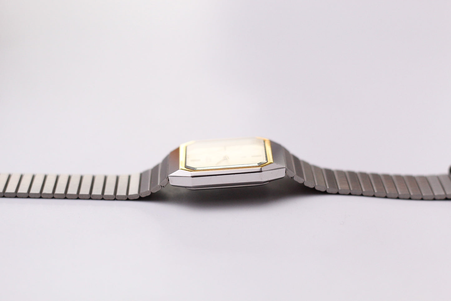 1995 Citizen Quartz Straight Grain Golden Dial Two Tone Men's Wrist-Watch