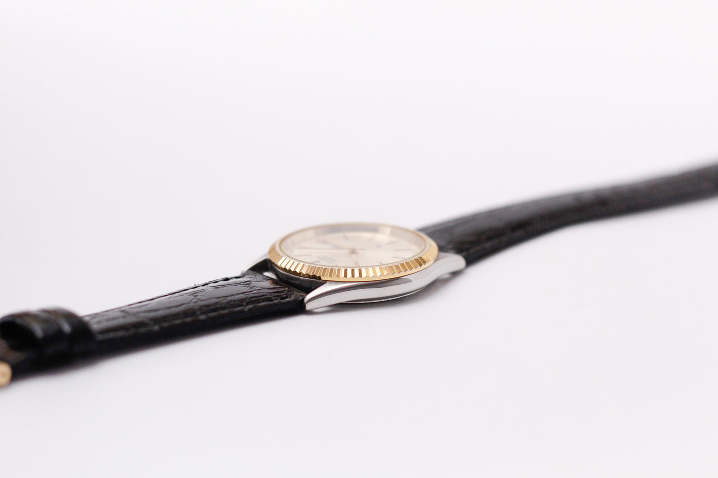 1998 Citizen Baby 'Day-Date' Champagne Sunburst Dial Two Tone Men's Wrist Watch