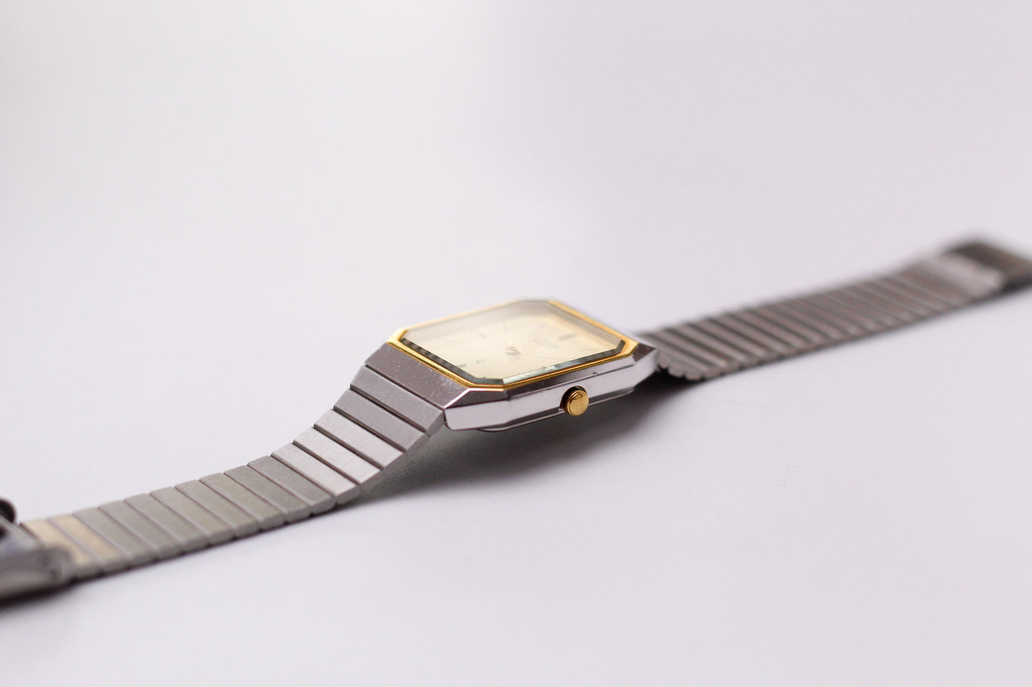 1995 Citizen Quartz Straight Grain Golden Dial Two Tone Men's Wrist-Watch