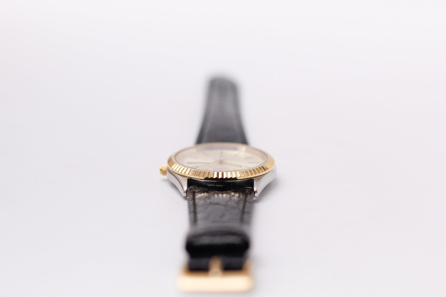 1998 Citizen Baby 'Day-Date' Champagne Sunburst Dial Two Tone Men's Wrist Watch