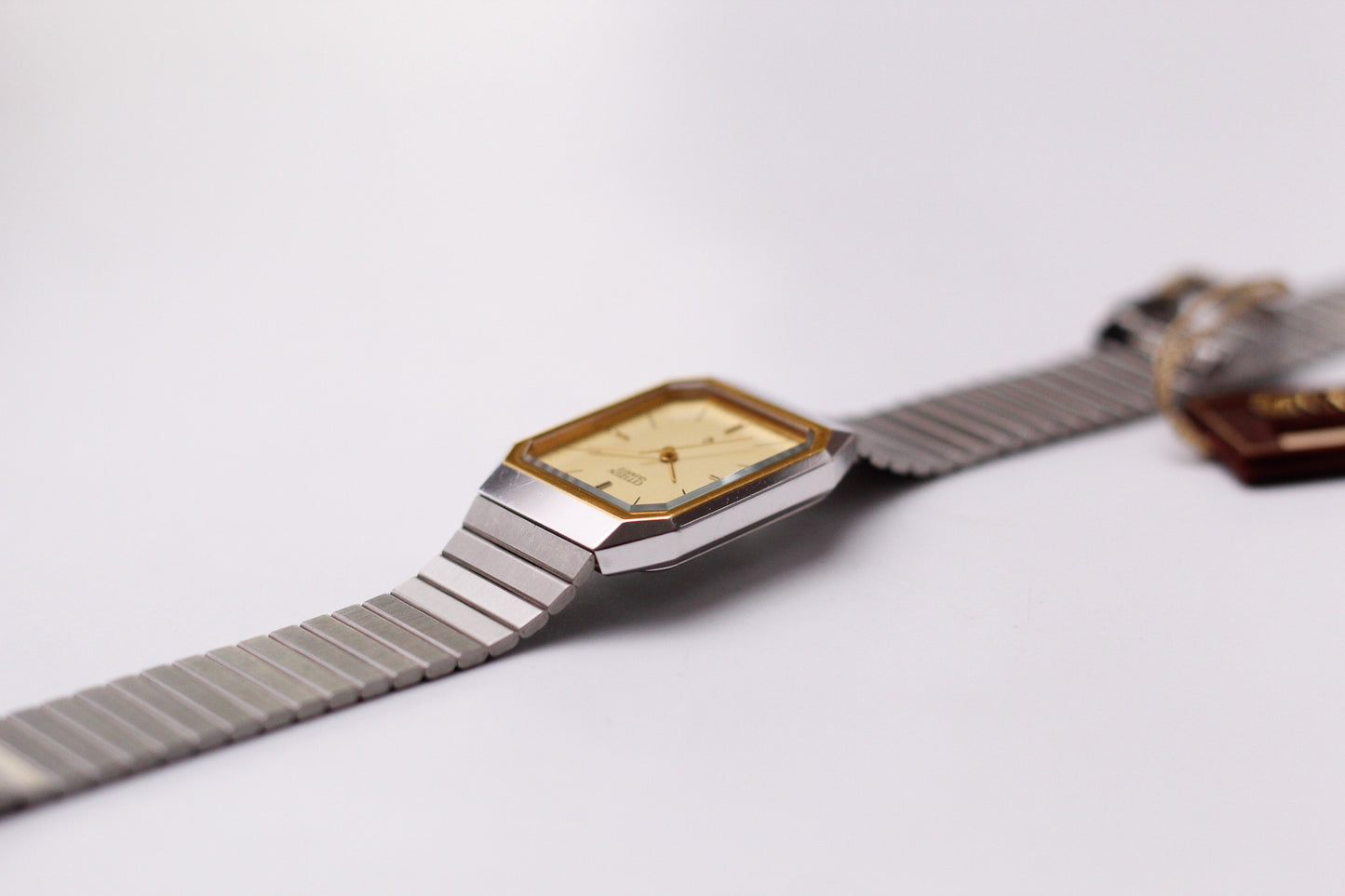 1995 Citizen Quartz Straight Grain Golden Dial Two Tone Men's Wrist-Watch