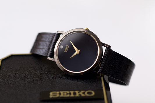 [New Old Stock] 1997 Seiko Quartz Inky Black Dial Men's Wrist-Watch Full-Set