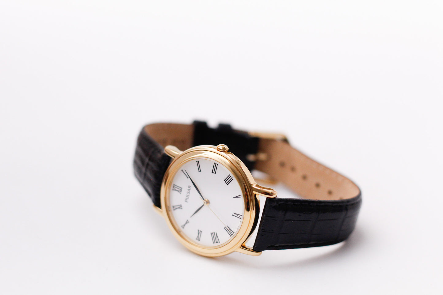 [New Old Stock] 2001 Pulsar Quartz Cream White Roman Numeral Dial Men's Wrist-Watch W/Box