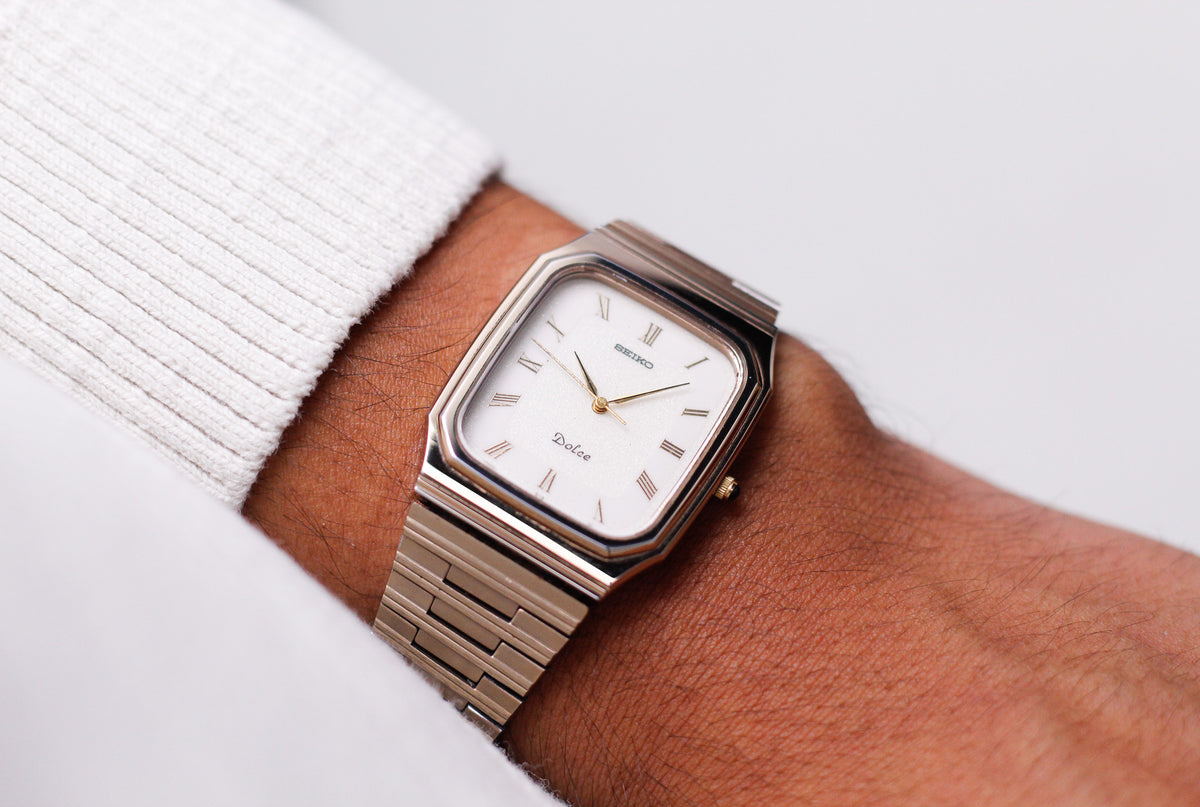 1988 Seiko Dolce Quartz Golden Snowflake Dial Tungsten Case Men's Wrist-Watch