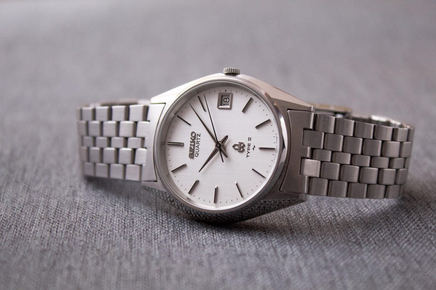 1980 Seiko Type II Straight Grain Silver Dial Men's Wrist-Watch