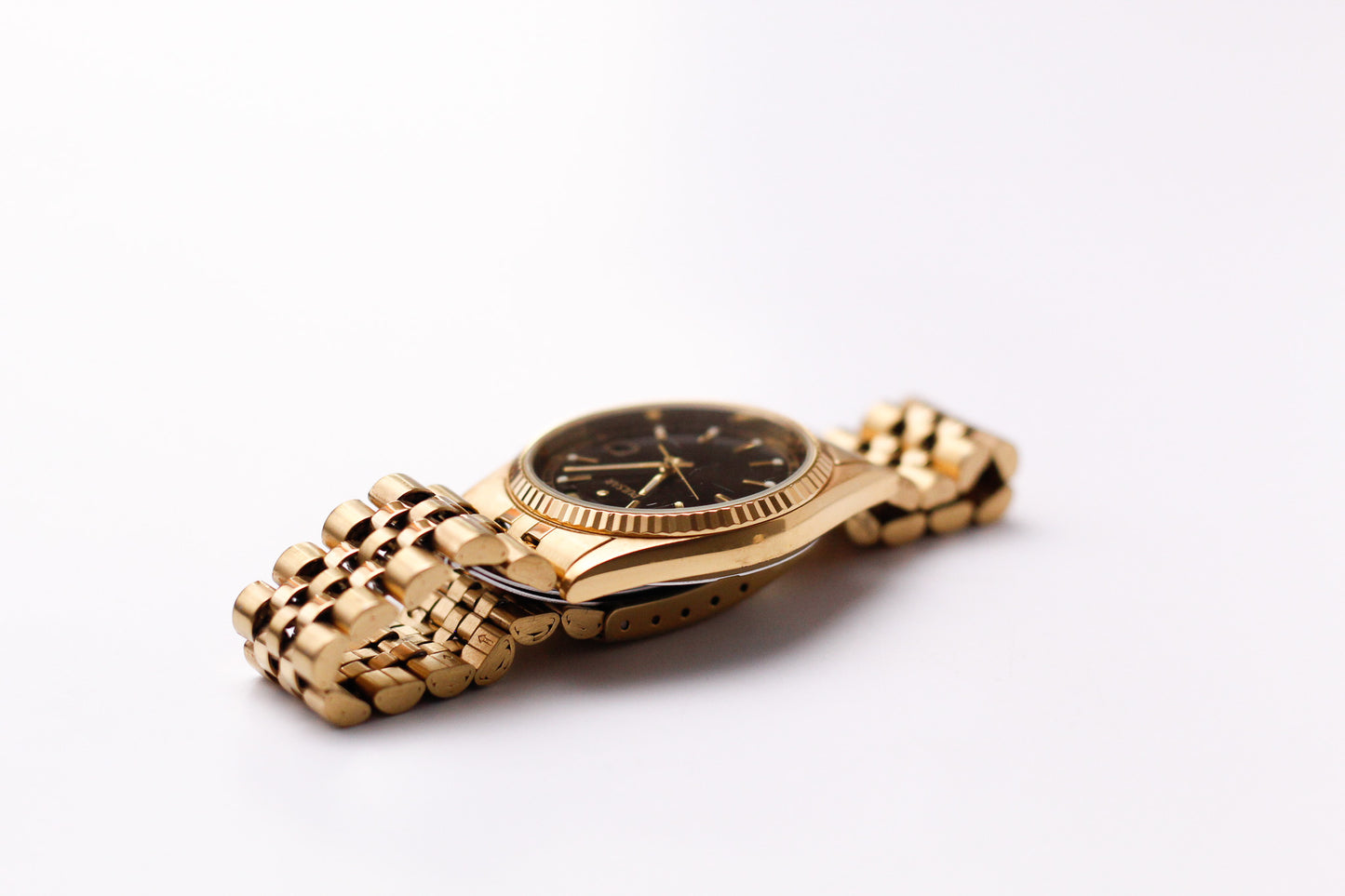 1998 Pulsar Quartz 'Baby Presidential' Black Sunburst Dial Men's Wrist-Watch