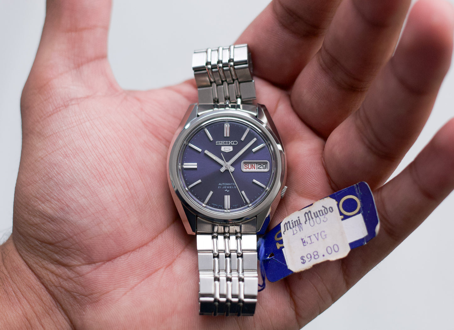 [New Old Stock] 1977 Seiko 5 Lilac Dial 'Baby King Seiko' Men's Wrist-Watch