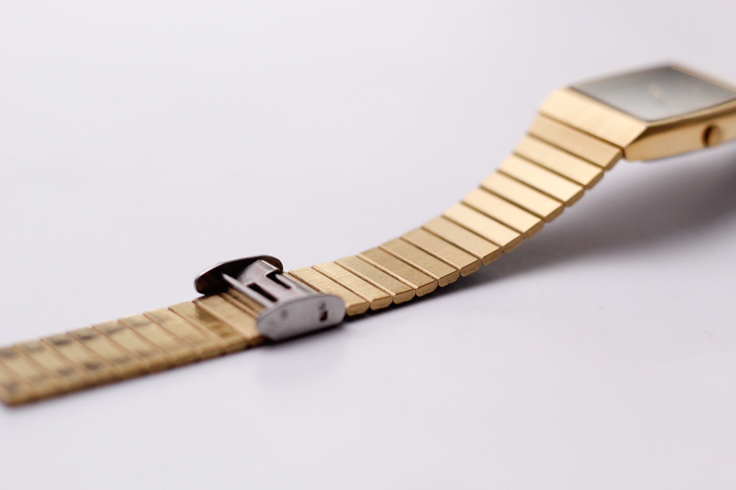 1988 Seiko Quartz Inky Black Dial Tank Men's Wrist-Watch