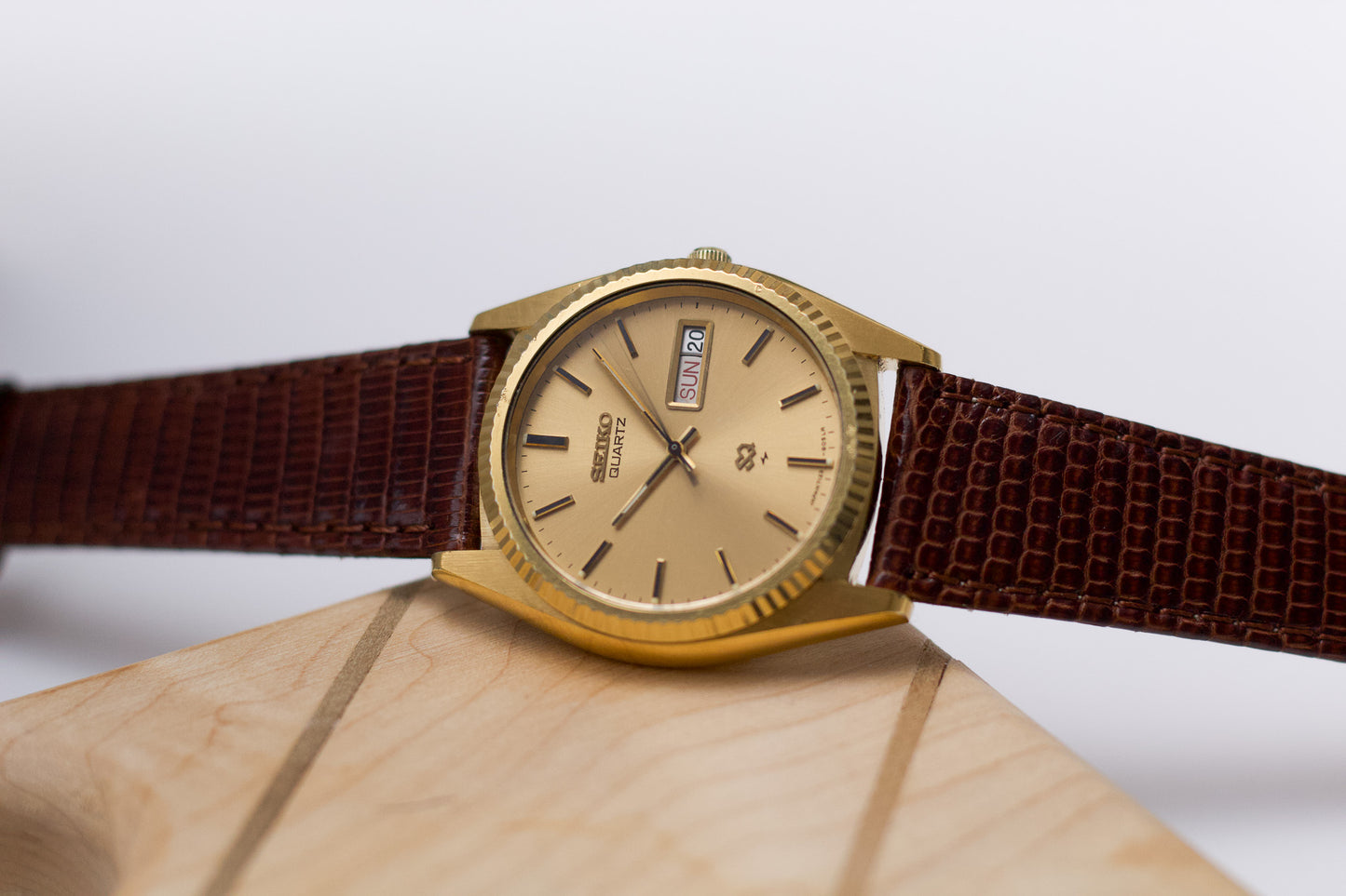 1980 Seiko Quartz 'Baby Day-Date' Golden Sunburst Dial Men's Wrist-Watch