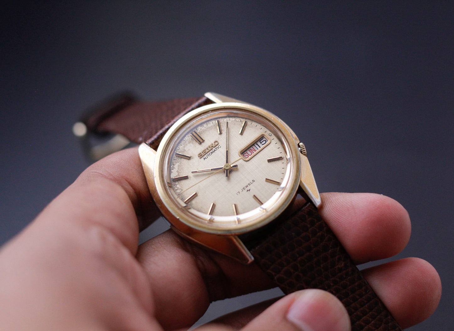 [Serviced] 1979 Seiko Automatic Reliced Golden Linen Dial Men's Wrist-Watch