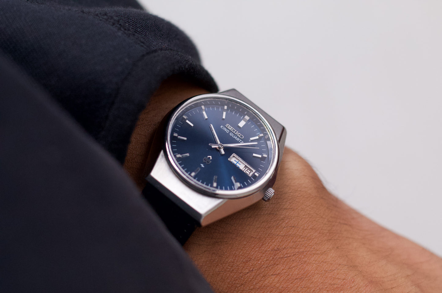 1976 Seiko King Quartz Marine Blue Sunburst Dial Men's Wrist-Watch