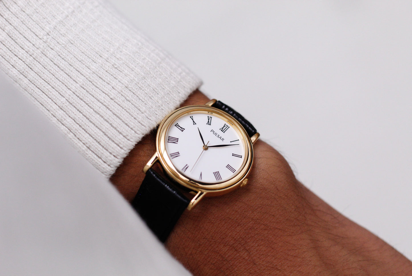 [New Old Stock] 2001 Pulsar Quartz Cream White Roman Numeral Dial Men's Wrist-Watch W/Box