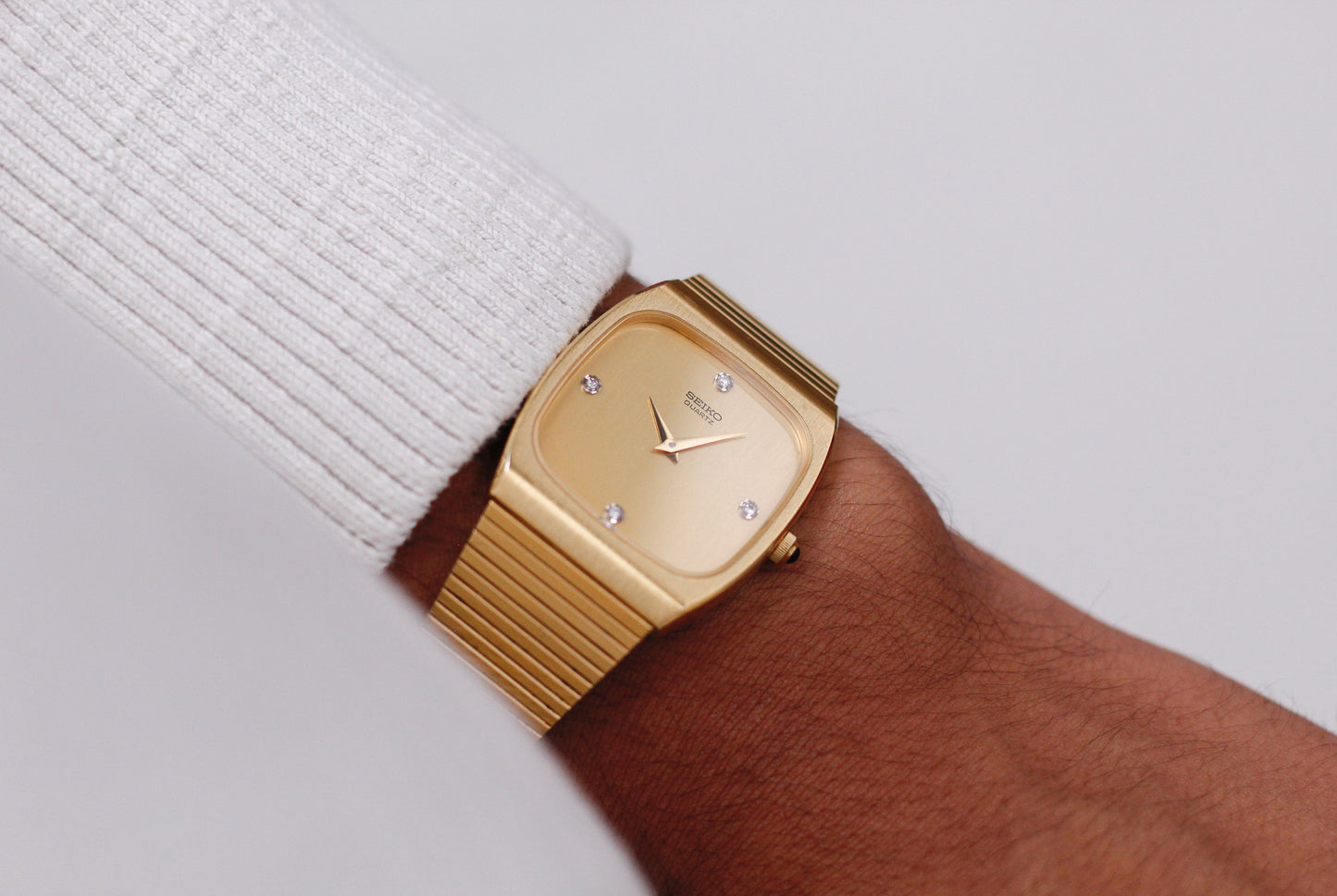 1981 Seiko Quartz Straight Grain Golden Gem Dial Men's Wrist-Watch