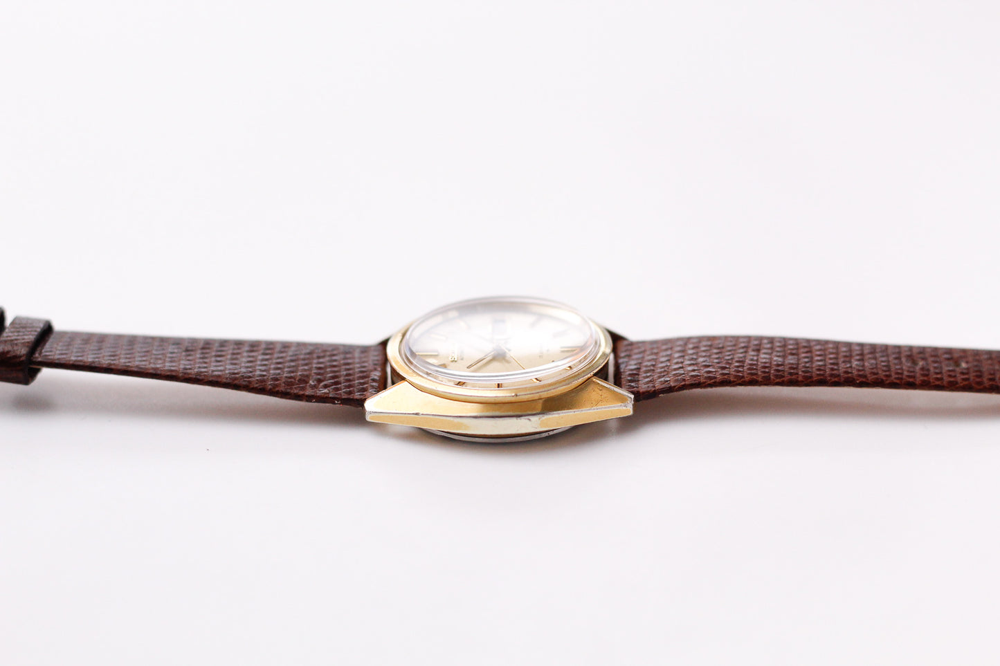 [Serviced] 1979 Seiko Automatic Reliced Golden Linen Dial Men's Wrist-Watch
