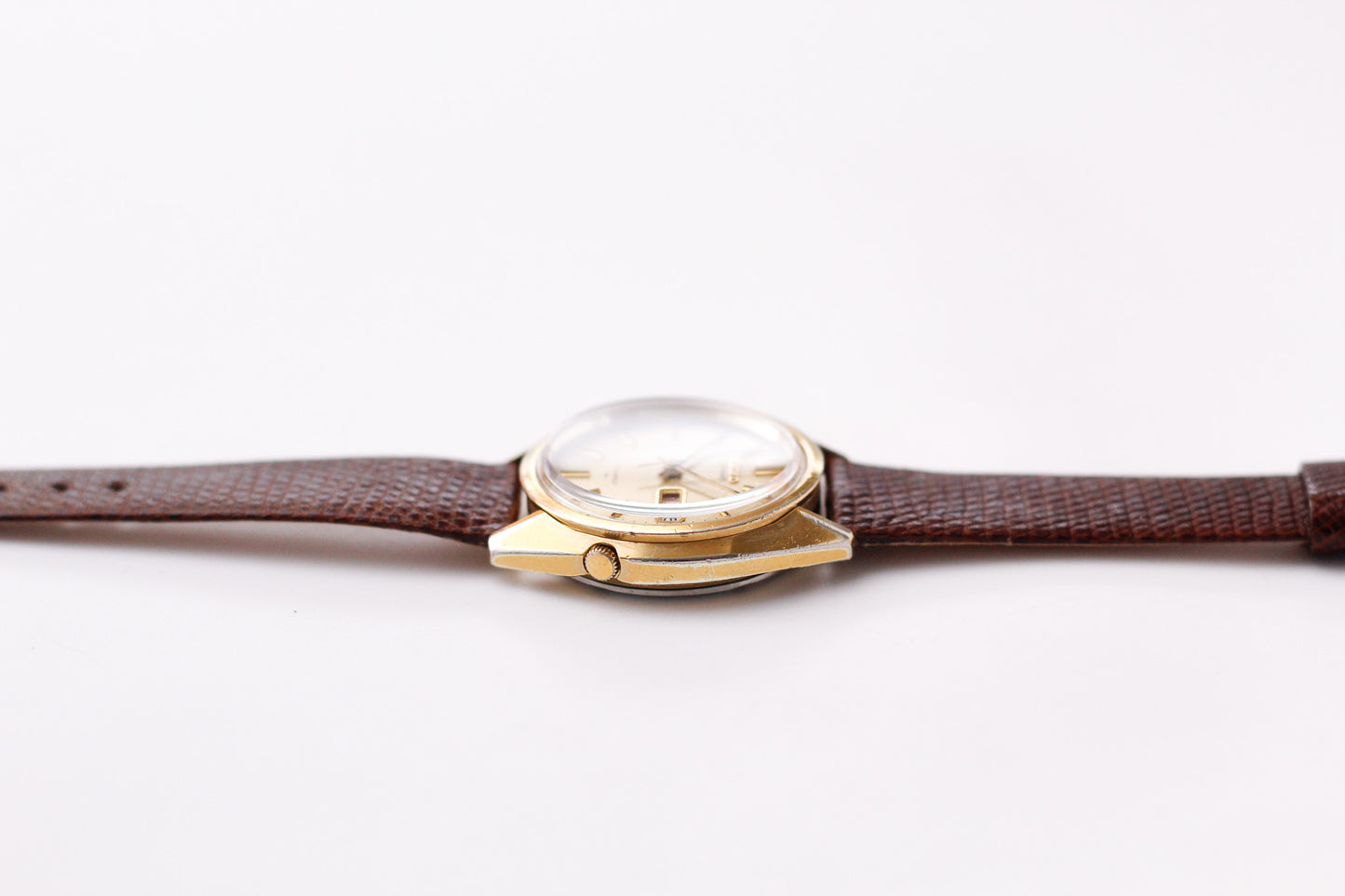 [Serviced] 1979 Seiko Automatic Reliced Golden Linen Dial Men's Wrist-Watch