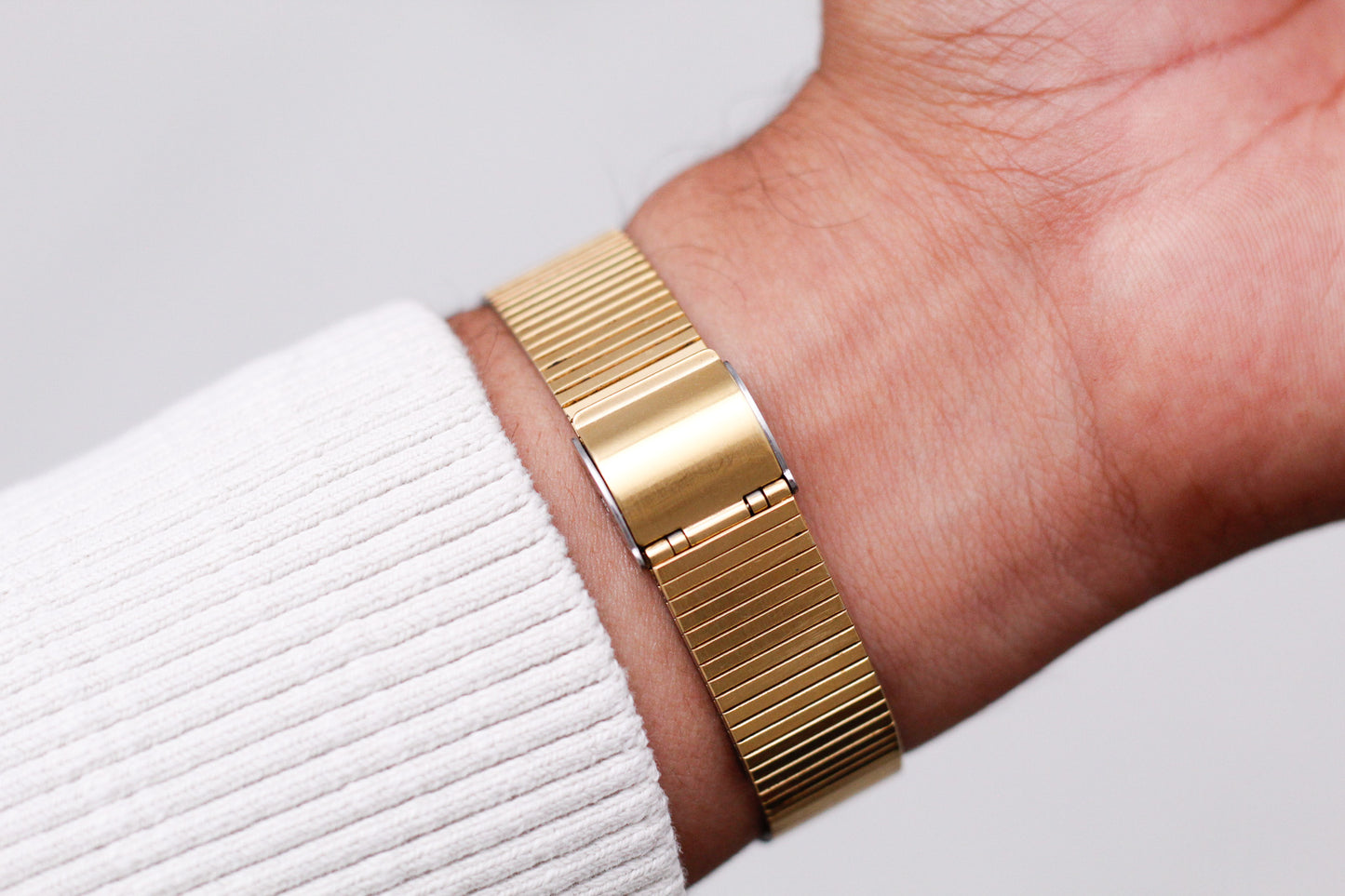 1981 Seiko Quartz Straight Grain Golden Gem Dial Men's Wrist-Watch
