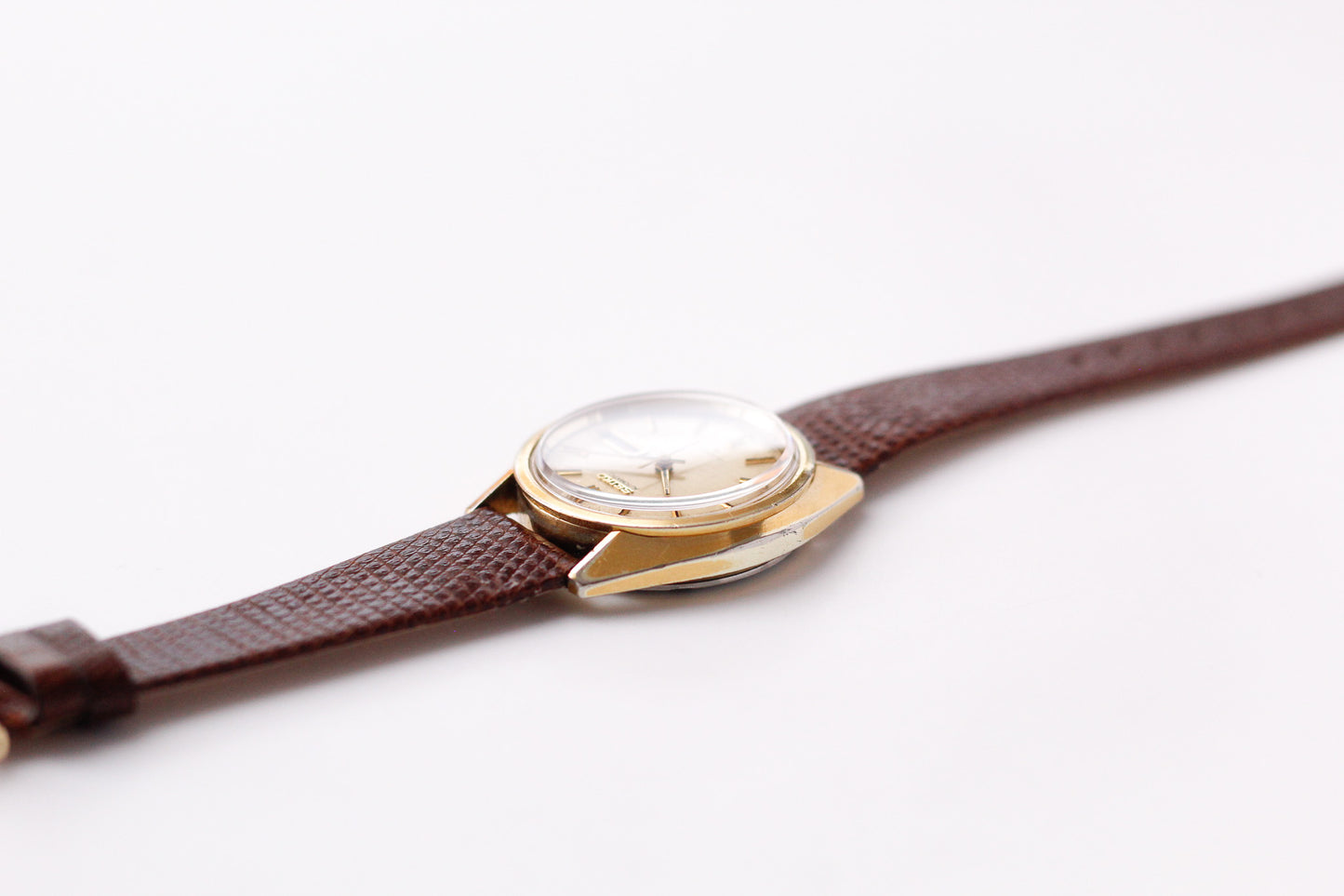 [Serviced] 1979 Seiko Automatic Reliced Golden Linen Dial Men's Wrist-Watch