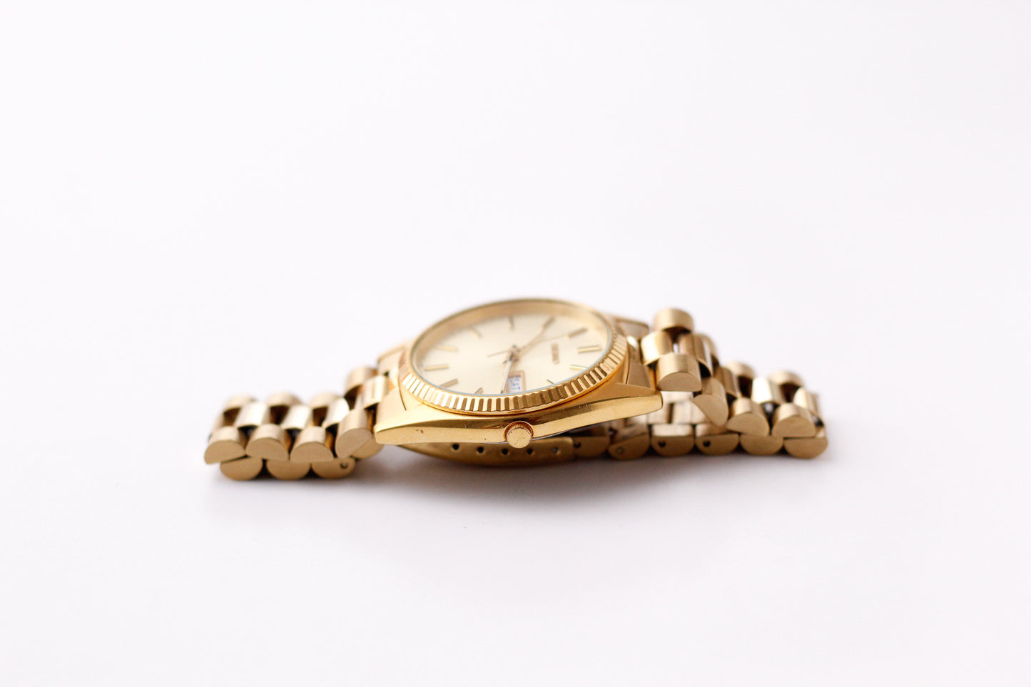 2003 Seiko Quartz Champagne Sunburst Dial Baby -Day-Date Men's Wrist-Watch W/Box & Papers