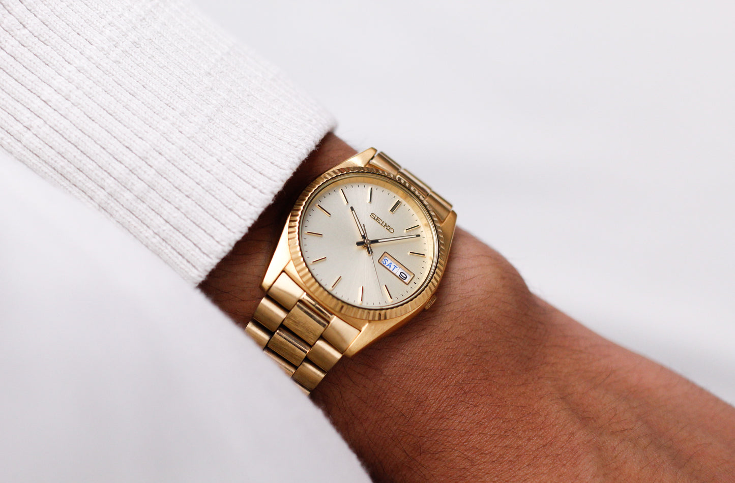 2003 Seiko Quartz Champagne Sunburst Dial Baby -Day-Date Men's Wrist-Watch W/Box & Papers