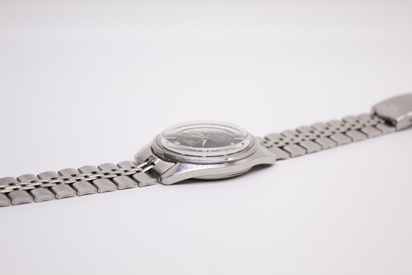 [Serviced] 1968 Seiko 5 Automatic Charcoal Sunburst Dial Men's Wrist-Watch