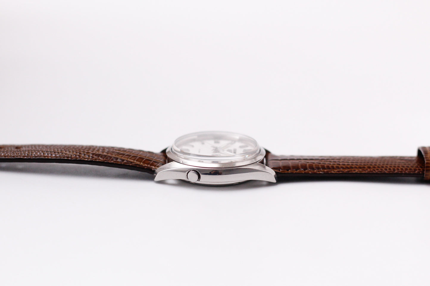 1981 Seiko 5 Automatic 'Baby Oyster Perpetual' Silver Sunburst Dial Men's Wrist-Watch