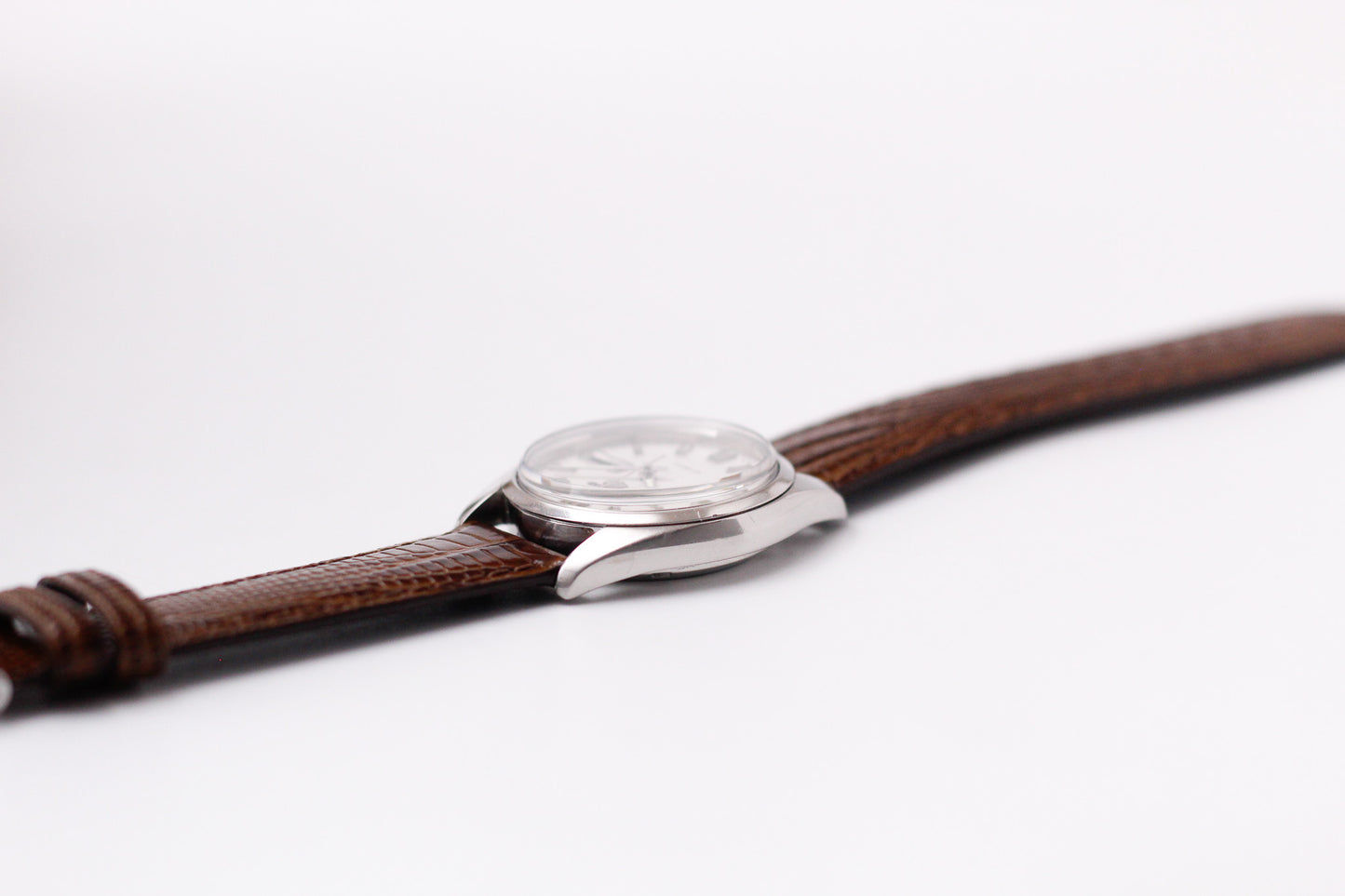 1981 Seiko 5 Automatic 'Baby Oyster Perpetual' Silver Sunburst Dial Men's Wrist-Watch