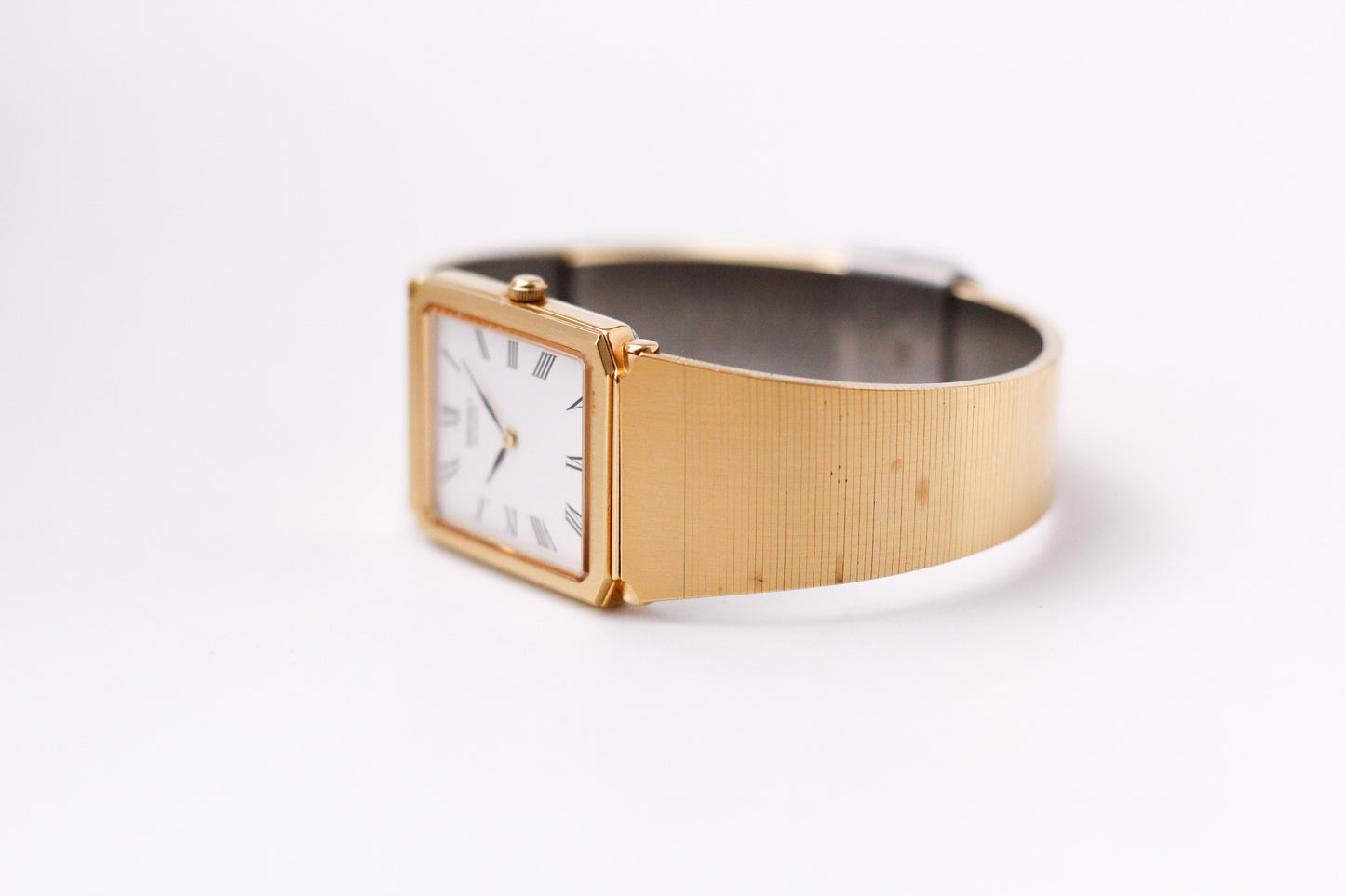 1985 Seiko Quartz White Roman Dial Golden Tank Men's Wrist-Watch W/Box